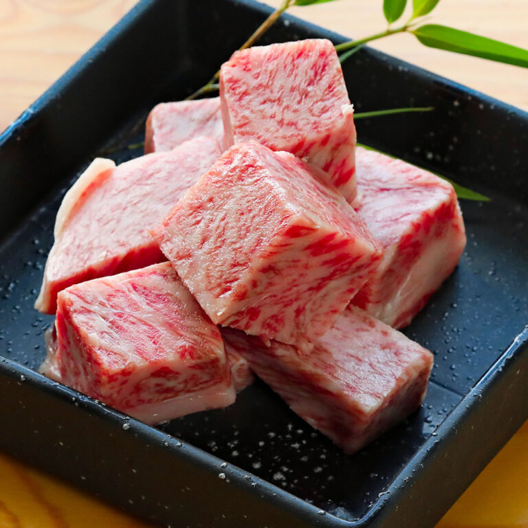yob-sirloin-saikoro-steak